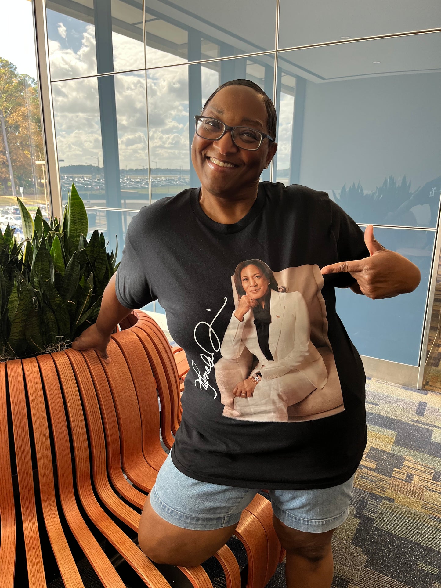 Kamala Harris “Empowered Elegance” Signature T-Shirt